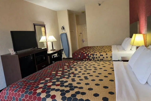 غرفة بسريرين كوين، Econo Lodge Carlisle Central 4/9