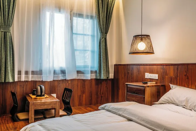 غرفة بسرير كينج، Chengdu Flipflop Hostel 1/2
