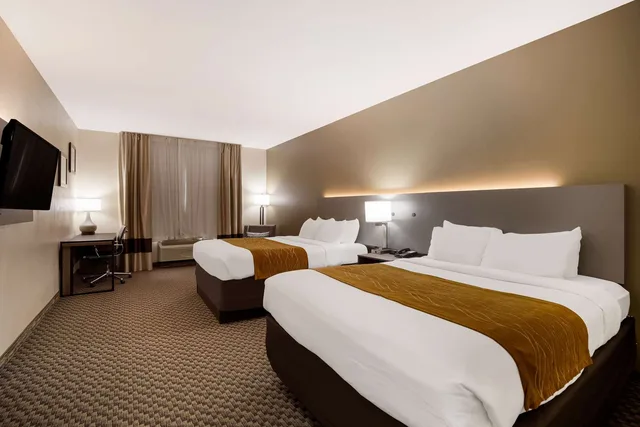غرفة بسريرين كوين، Comfort Inn & Suites Midway - Tallahassee West 2/3