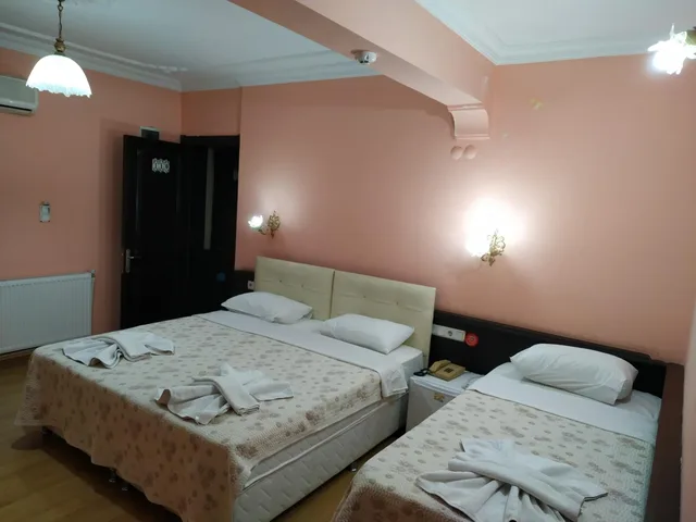 غرفة ثلاثية بشرفة، Ephesus Centrum 3/10