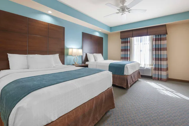 جناح، Best Western Plus Midland Suites 1/2