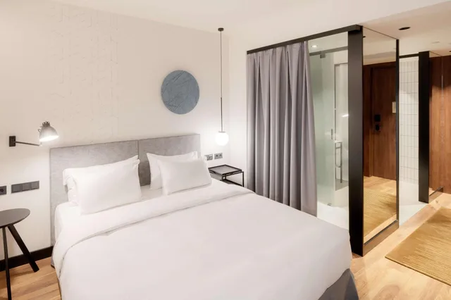 Inner, King Bed، Radisson Blu 1882 Hotel Sagrada Familia Barcelona (ex. Hotel Barcelona 1882) 1/6