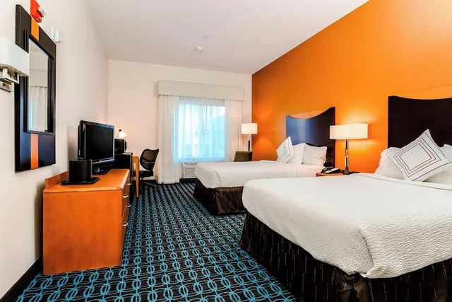 غرفة بسريرين مزدوجين لذوي الإعاقة، Fairfield Inn Suites Wilkes Barre Scranton 1/2