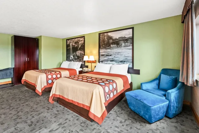 غرفة بسريرين كوين لذوي الإعاقة، Super 8 by Wyndham Uniontown PA 1/10