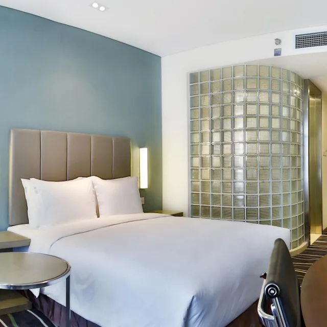 غرفة قياسية بسرير كينج وسرير كوين، HOLIDAY INN EXPRESS LANGFANG PARK VIEW 2/7