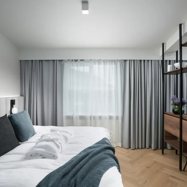 جناح، Hotel Klaustur 1/6