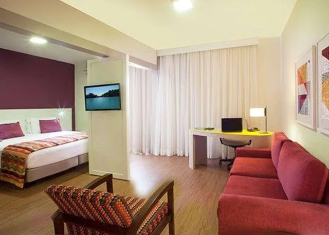 جناح بسرير كوين، Quality Suites Alphaville 1/2