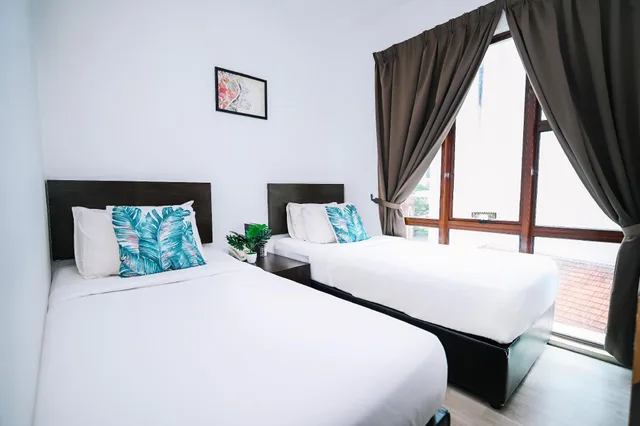 Deluxe, Twin Beds, Swing & Pillows @ Dataran Merdeka Kuala Lumpur 1/1