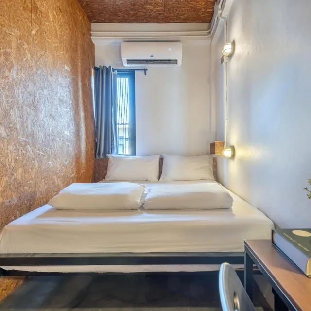 Standard, Double Bed, RALPH Bangkok 3/10