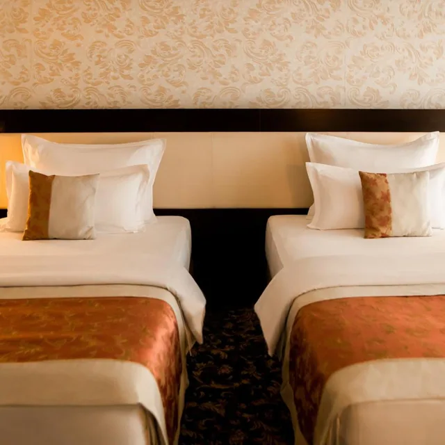 Regency, King Bed, Malak Regency Hotel 5/8