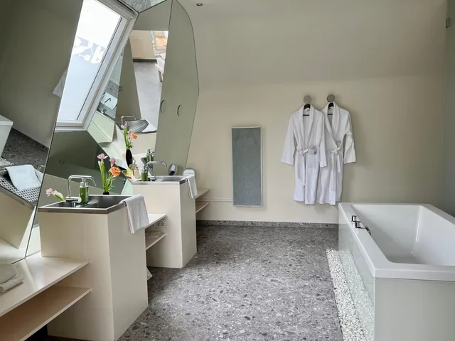 جناح بشرفة، Hotel Rathaus Wein & Design 1/3