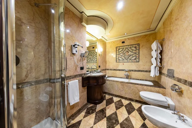 جناح تنفيذي، River Chateau Hotel 3/5