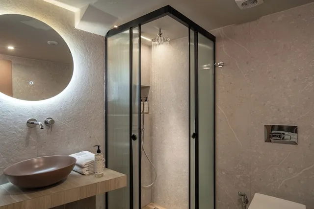 جناح جونيور بسرير كوين بإطلالة على البحر، Infinity City Boutique Hotel 10/10