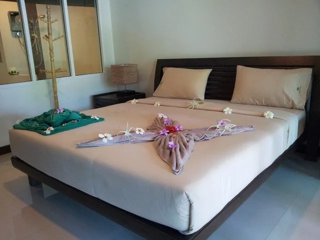 غرفة ديلوكس بسرير مزدوج بإطلالة على البحر، MAKATHANEE RESORT 2/3