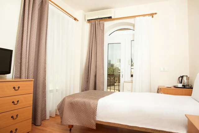 غرفة قياسية بسرير مزدوج، Old City Inn Hotel 1/1