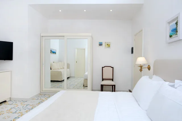 غرفة قياسية بسرير مزدوج أو سريرين منفصلين، Hotel Syrene Capri 2/3