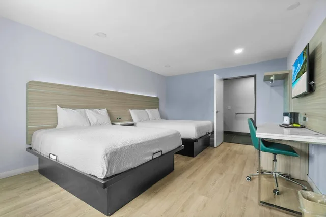 غرفة بسريرين كوين لذوي الإعاقة، Travelodge by Wyndham Fairplex Pomona 2/10