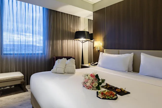جناح تنفيذي بسرير كينج مع أريكة، Courtyard By Marriott Bogota Airport 1/4