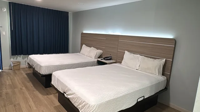 غرفة بسريرين كوين لذوي الإعاقة، Travelodge by Wyndham Fairplex Pomona 3/10