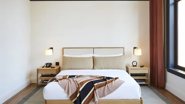Gallery, Suite, King Bed، Shinola Hotel 1/10