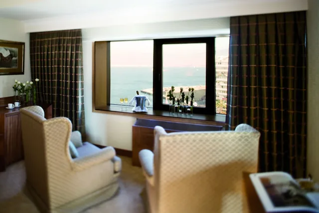 جناح جونيور بسرير كينج، Movenpick Hotel Izmir 6/9