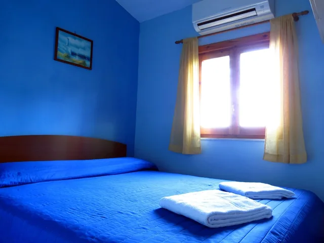 شاليه بسرير كوين بمطبخ صغير، Baia Serena(RN) 2/4