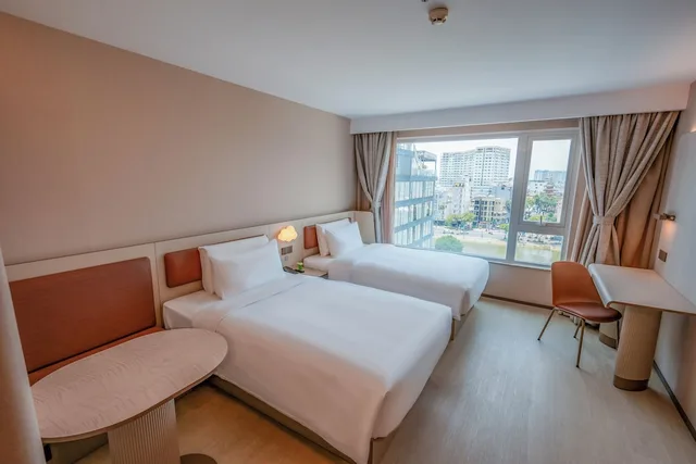 غرفة بزنس بسريرين منفصلين، Sunland Hotel 5/10