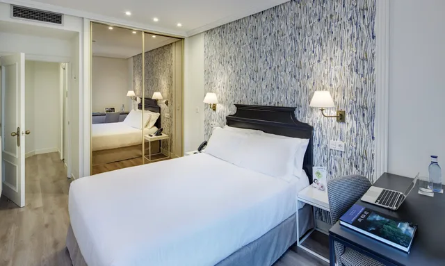 Classic, Single, Double Bed, Sercotel Europa San Sebastian 4/6