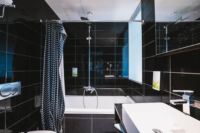 Classic Double Room, Utopia Hotel 5/8