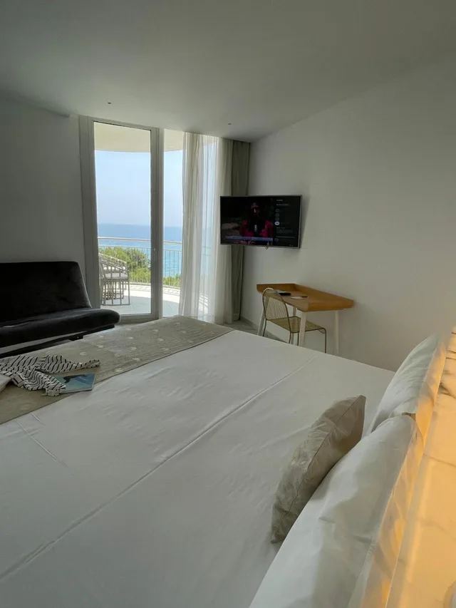 Superior, Double Bed, Lateral Side Sea View, Balcony، Hotel Aromar 4/10
