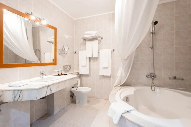 شقة بسرير كوين بإطلالة على البحر بغرفة نوم واحدة مع أريكة، Ramada Residences by Wyndham Tenerife Costa Adeje 2/4