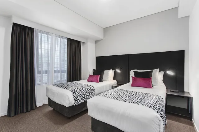 2 Bedrooms, Apartment, King and Twin Beds, 2 Bathrooms، Mantra Southbank Melbourne 1/5