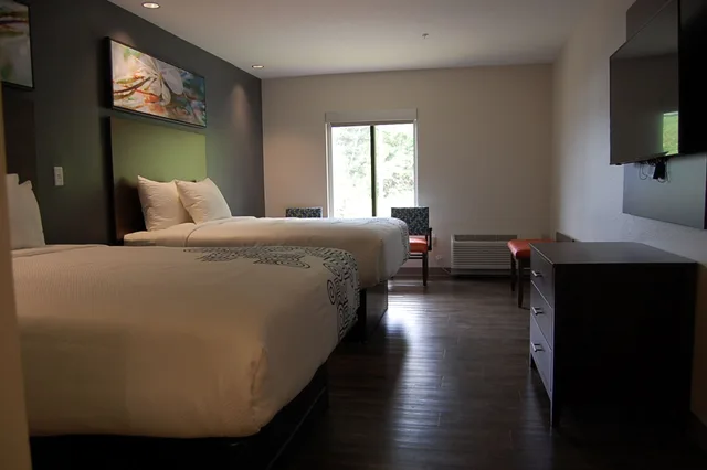 غرفة ديلوكس بسريرين كوين، Vacation Lodge 2/10