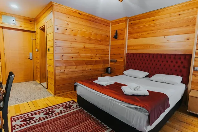 غرفة قياسية بسرير مزدوج أو سريرين منفصلين، Inan Kardesler Hotel 2/4