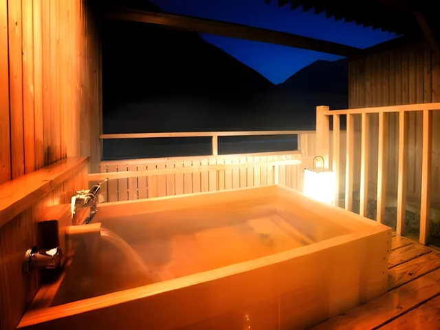 Japanese, 4 Futon Beds, Mountain View, Outdoor Bath, Smoking، Sunriver Oboke 2/2