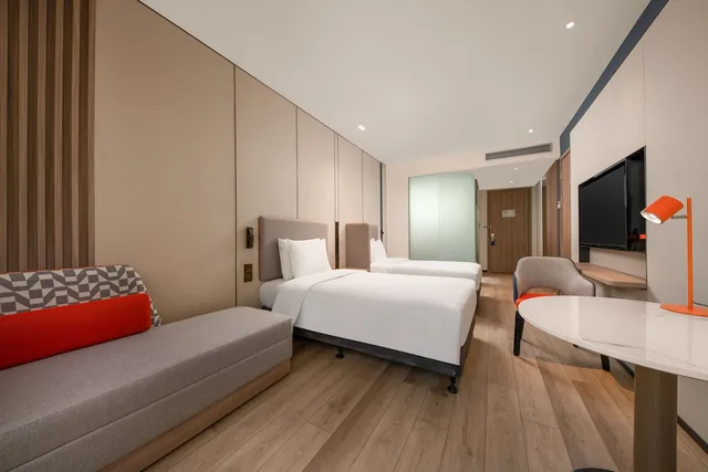 Specialty, King Bed، HOLIDAY INN EXPRESS SHANGHAI PUJIANG 1/6