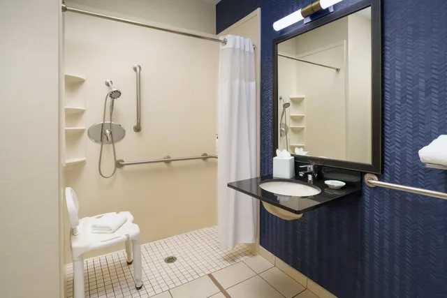 غرفة بسرير كينج، Fairfield Inn Suites Boca Raton 7/8