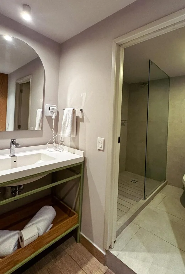جناح سوبيريور، Oliva Plaza Hotel 8/8