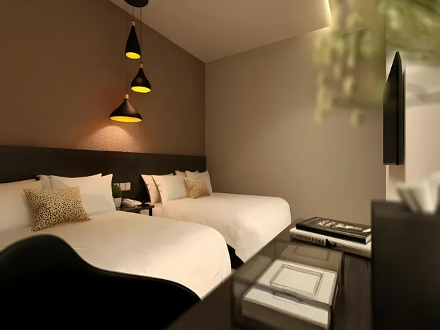 غرفة عائلية بسرير كوين، The Square Hotel 1/1