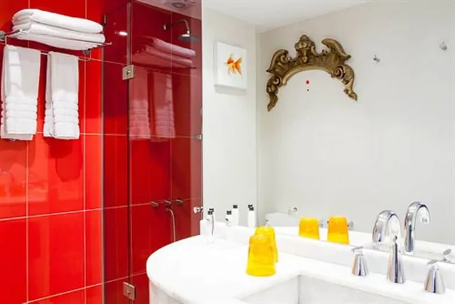 غرفة ديلوكس بسرير كوين بحوض جاكوزي، Rendez Vous Hotel Buenos Aires 2/2