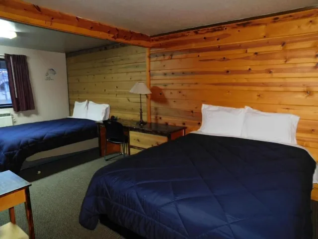 جناح بسريرين كوين بمطبخ صغير، Packwood Inn 3/4