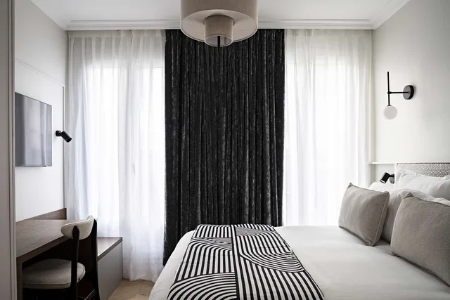 غرفة بريميوم بسرير كوين بشرفة، Best Western Premier The Blake Paris Gare Saint Lazare 1/3