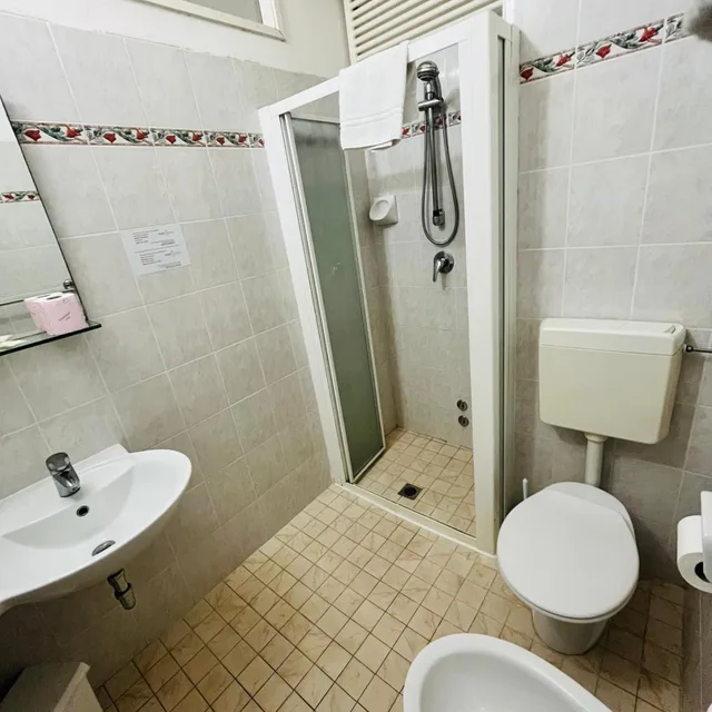 Room, Quadruple, Sea Front، Hotel Columbia Frontemare 8/8