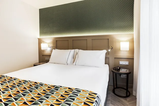 Economy, Single, Double Bed, Eurostars Puerta Real 2/6