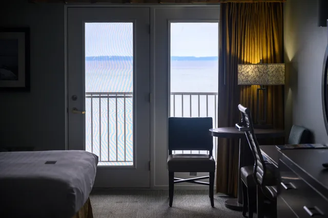 استوديو بسريرين كوين، Cherry Tree Inn & Suites 6/8