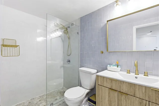 City, Quadruple, Double Bed, Sofa، Girasole Apartments 9/10