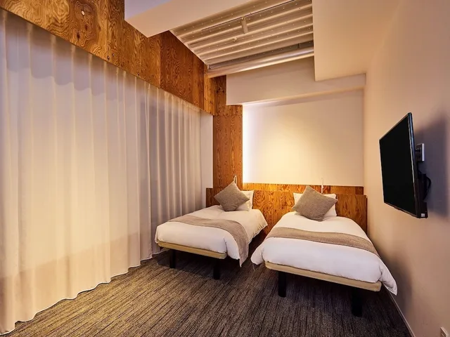 Universal, Twin Beds، ONE@Tokyo 1/4