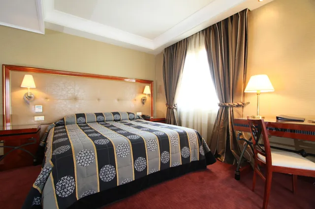 Deluxe, City View, Piraeus Theoxenia 1/2