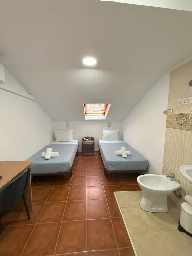 Room, Twin Beds, Shared Bathroom, Hotel Pouso Dos Anjos 9/10