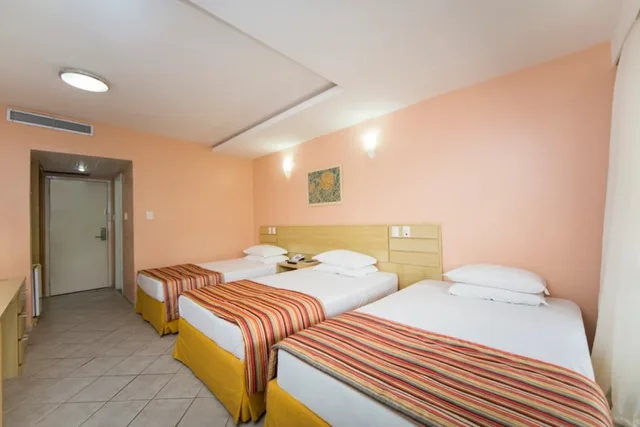 غرفة سوبيريور ثلاثية، Makai All Inclusive Resort Aracaju 1/1